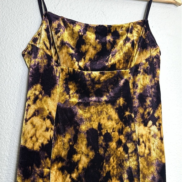 Urban Outfitters Dawn Tie Dye Velvet Mini Short Slip Dress Womens Medium - Picture 3 of 14